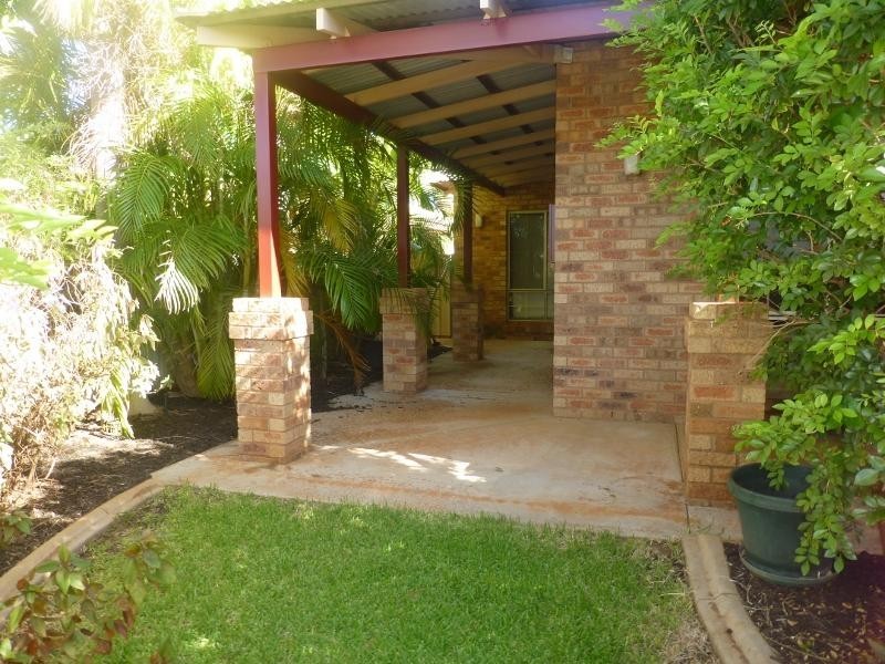 3 Locke Place, Baynton WA 6714