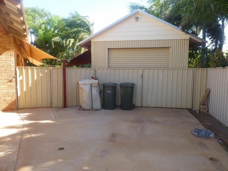 3 Locke Place, Baynton WA 6714