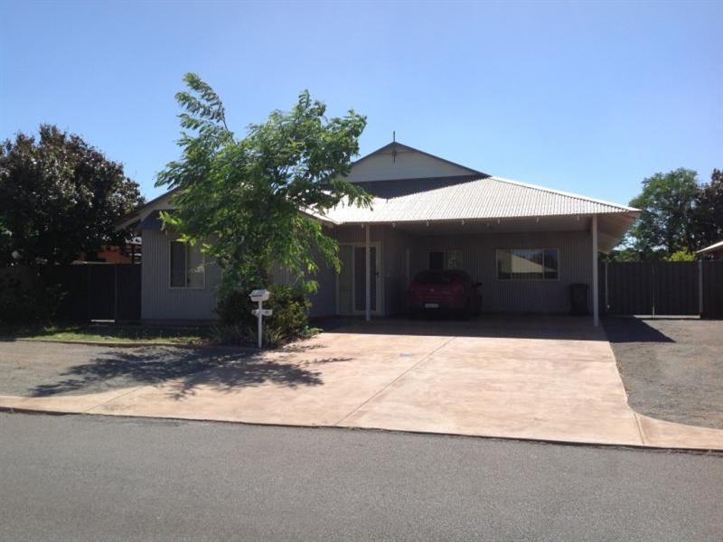 52 Desert Pea Boulevard, Nickol WA 6714
