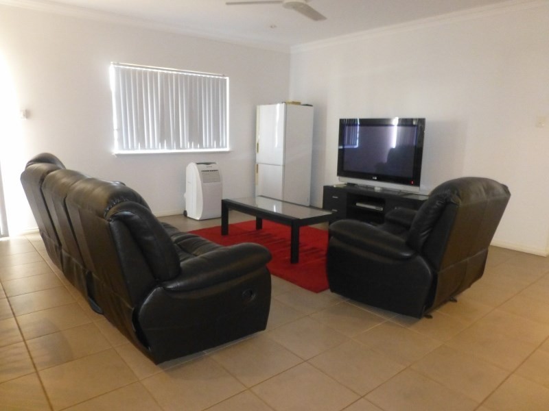 8 Walker Close, Millars Well WA 6714