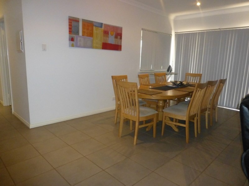 8 Walker Close, Millars Well WA 6714