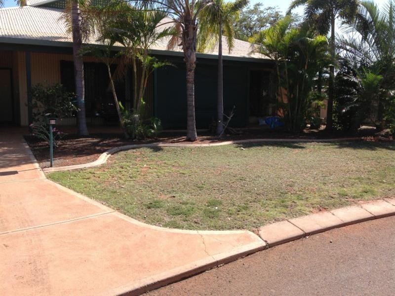 10 Birch Place, Baynton WA 6714