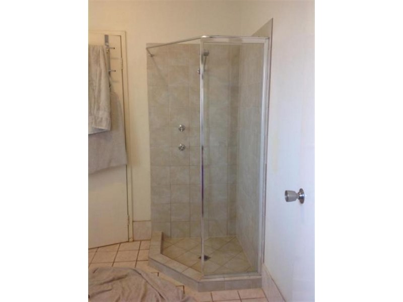 10 Birch Place, Baynton WA 6714