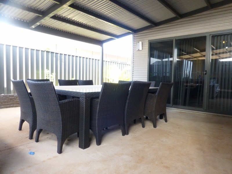 33 Bajamalu Drive, Baynton WA 6714