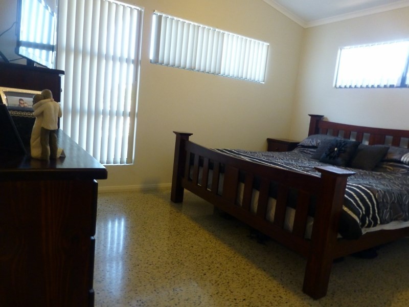 33 Bajamalu Drive, Baynton WA 6714