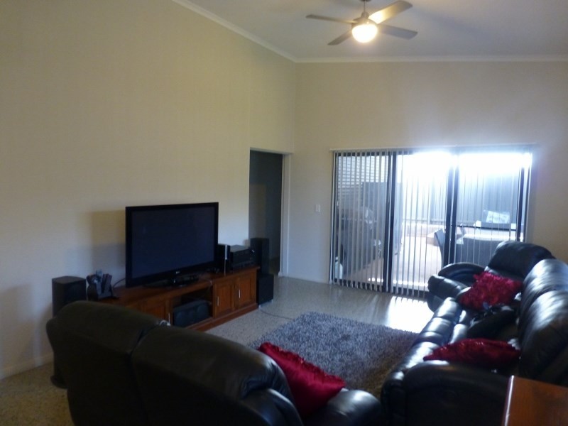 33 Bajamalu Drive, Baynton WA 6714