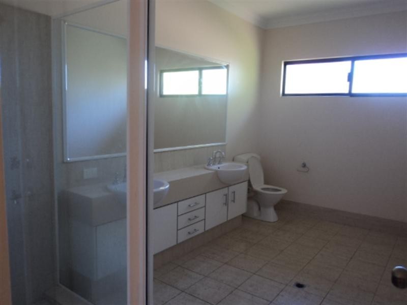 4/3 Badock Place, Millars Well WA 6714