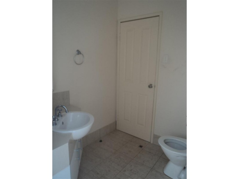 4/3 Badock Place, Millars Well WA 6714