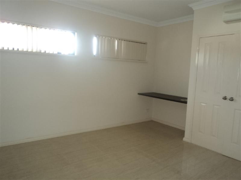 4/3 Badock Place, Millars Well WA 6714