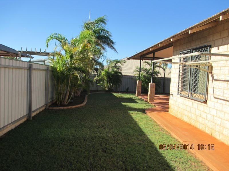 8 Delmere Way, Baynton WA 6714