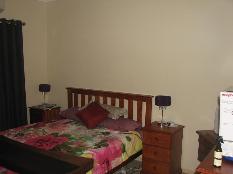 8 Rhonda Road, Baynton WA 6714