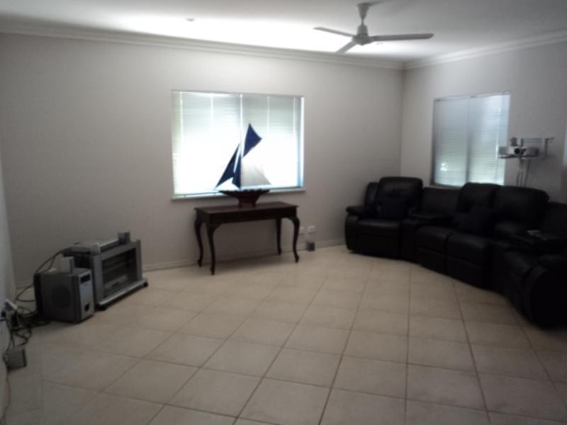 1 Armstrong Drive, Baynton WA 6714