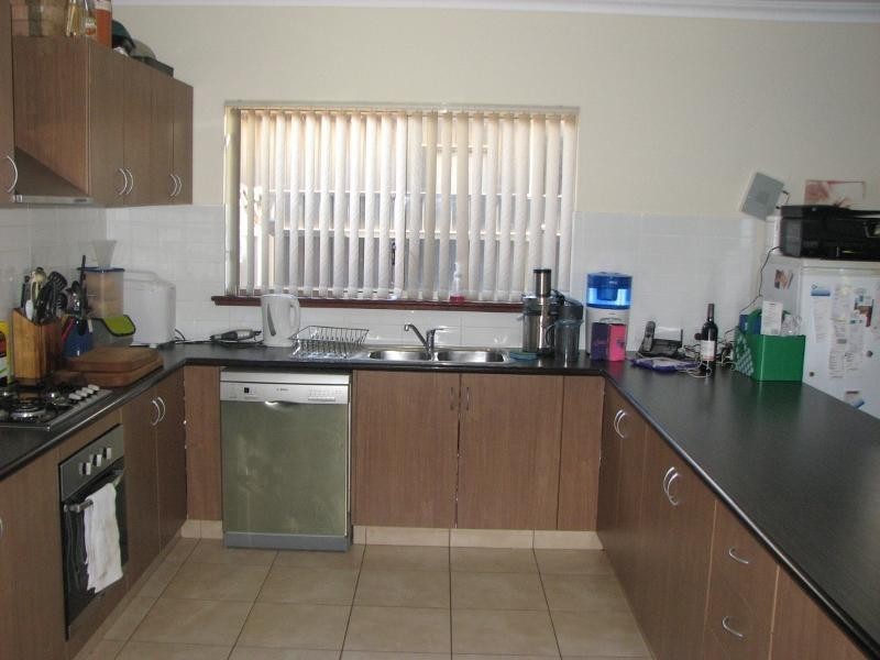 17 Bettong Bend, Baynton WA 6714