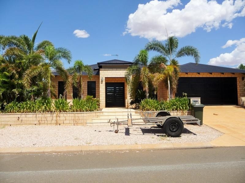 6 Kybra Way, Baynton WA 6714