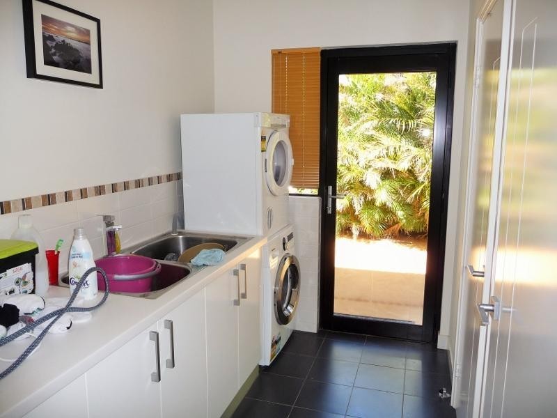 6 Kybra Way, Baynton WA 6714