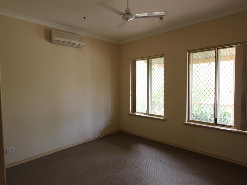 8F Wedge Place, Millars Well WA 6714