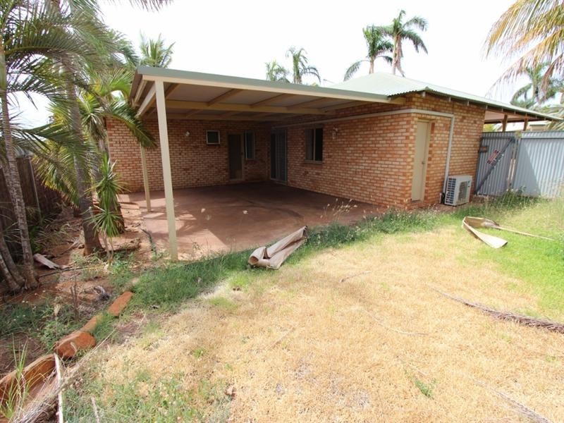8F Wedge Place, Millars Well WA 6714