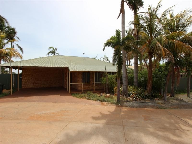 8F Wedge Place, Millars Well WA 6714