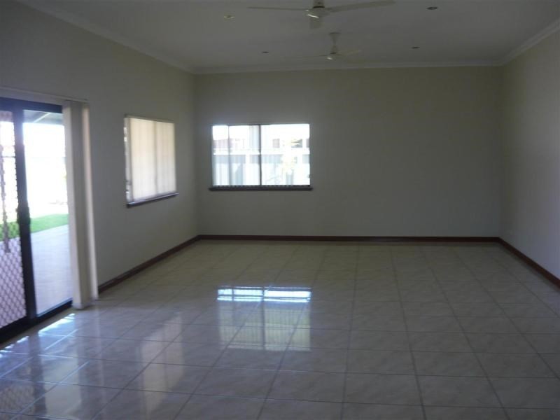 8 Goshawk Circle, Nickol WA 6714