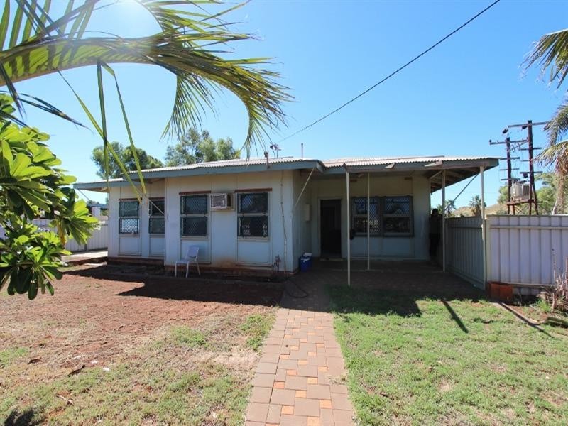 1 Baynton Way, Wickham WA 6720