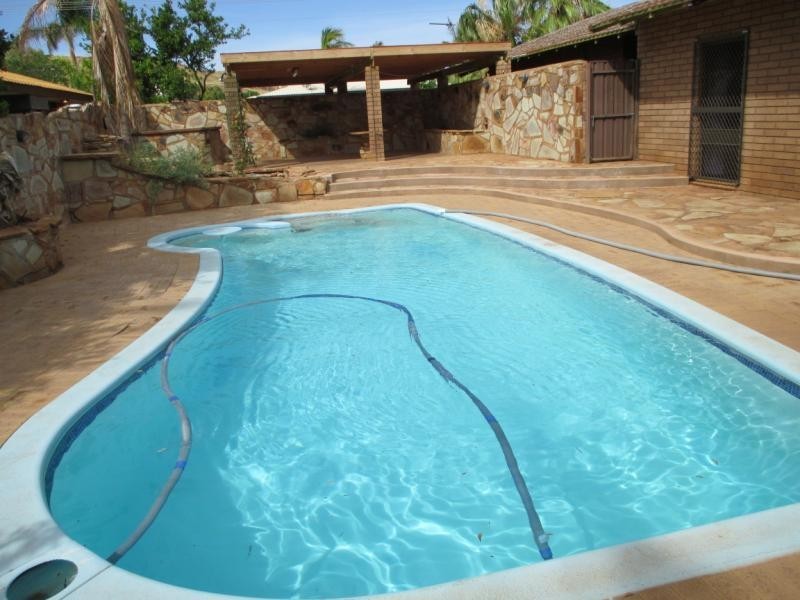 16 Peirl Way, Pegs Creek WA 6714