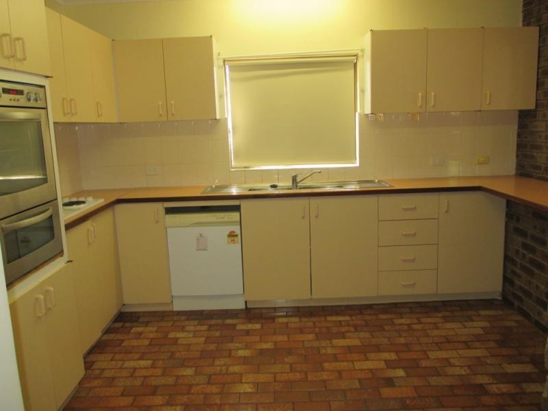 16 Peirl Way, Pegs Creek WA 6714