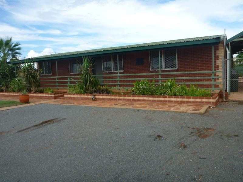 32 Richardson Way, Bulgarra WA 6714