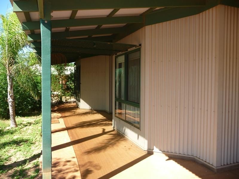 24 McCamey Loop, Baynton WA 6714