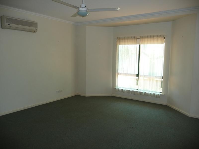 24 McCamey Loop, Baynton WA 6714