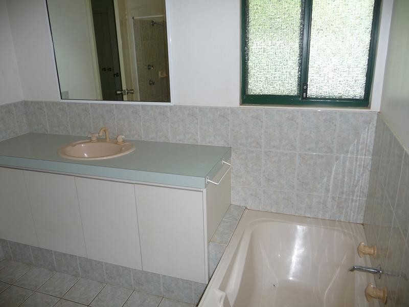 24 McCamey Loop, Baynton WA 6714