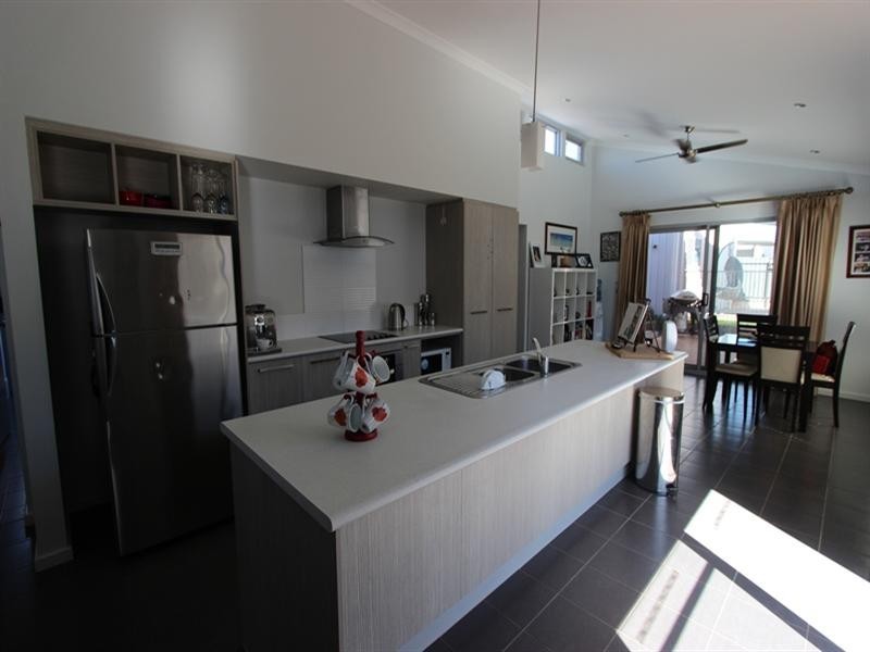 35 Bajamalu Drive, Baynton WA 6714