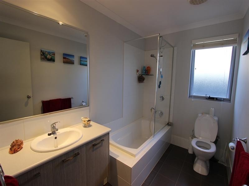 35 Bajamalu Drive, Baynton WA 6714