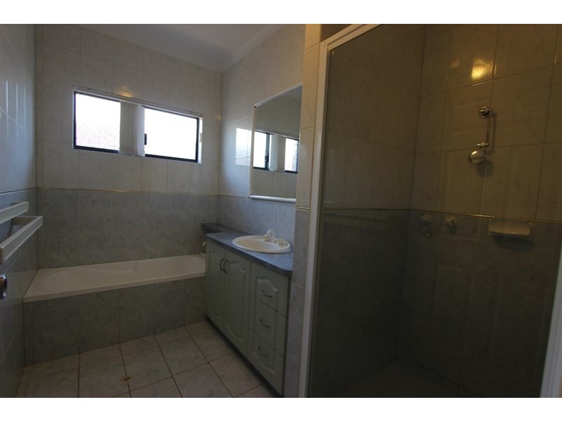 8 Thistle Loop, Nickol WA 6714