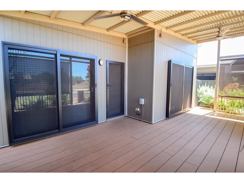 6 Mantaray Loop, Nickol WA 6714