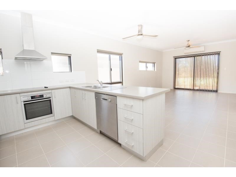 6 Mantaray Loop, Nickol WA 6714