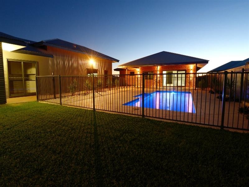17 Mujira Ramble, Baynton WA 6714