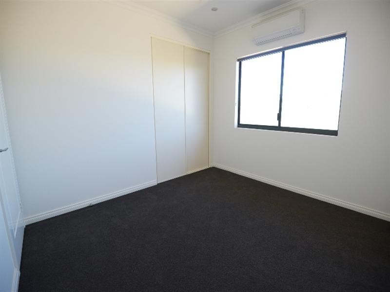 17 Mujira Ramble, Baynton WA 6714