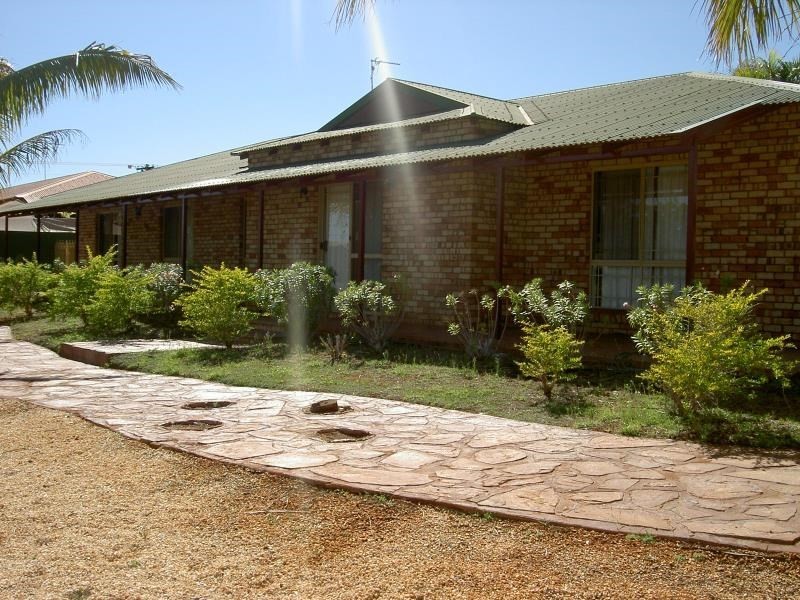 15 Middleton Way, Nickol WA 6714