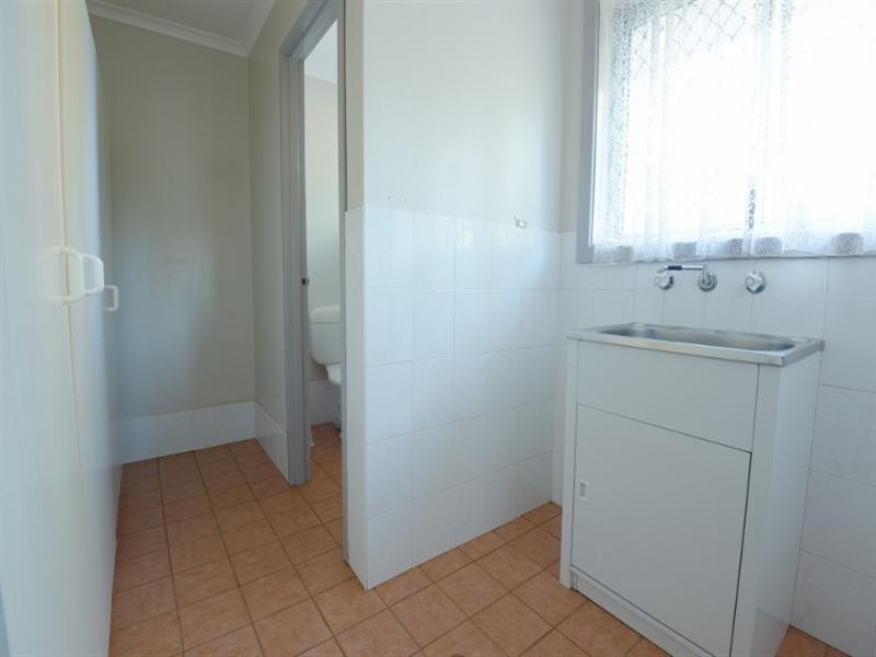 11 Murchison Crescent, Dampier WA 6713