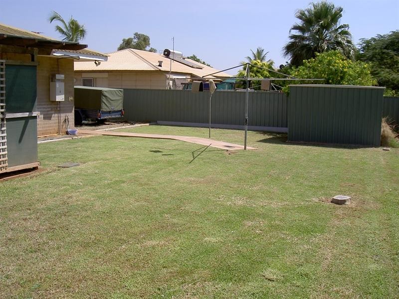 10 Featherby Way, Baynton WA 6714