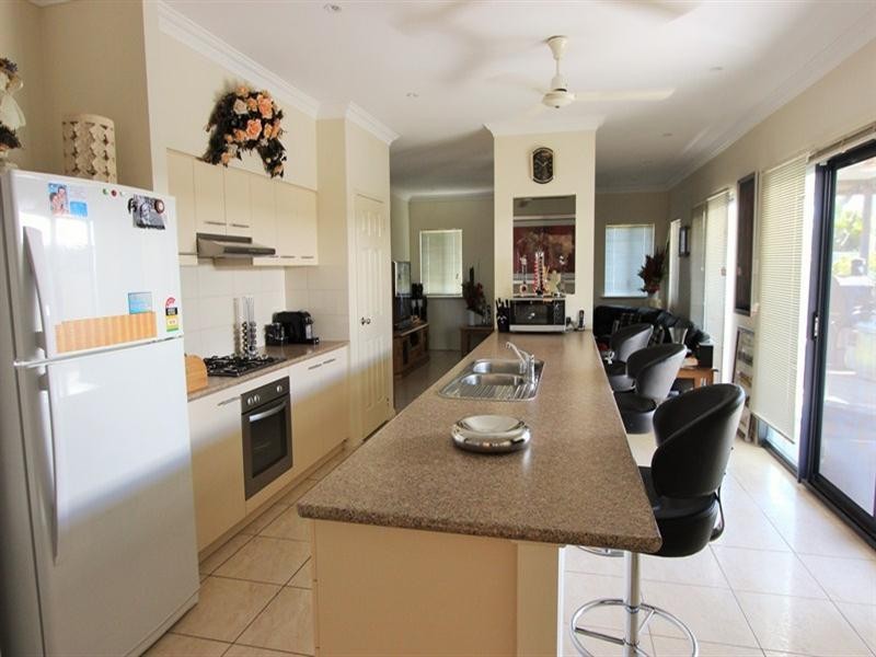 17 Delmere Way, Baynton WA 6714