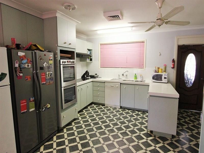 22 Hardey Crescent, Dampier WA 6713