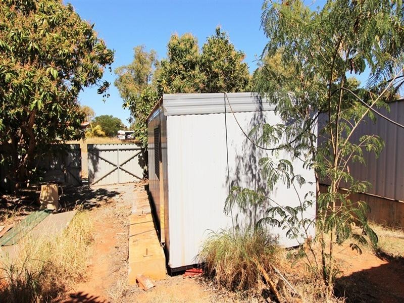 22 Hardey Crescent, Dampier WA 6713