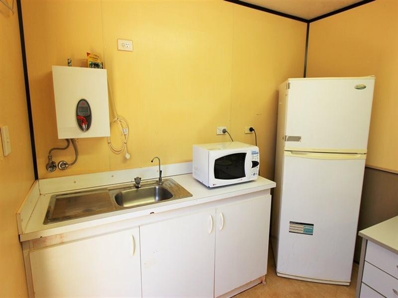 22 Hardey Crescent, Dampier WA 6713