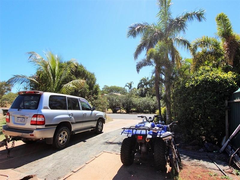 22 Hardey Crescent, Dampier WA 6713