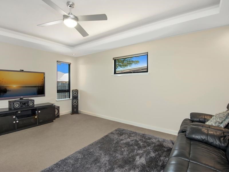 90 Bajamalu Drive, Baynton WA 6714