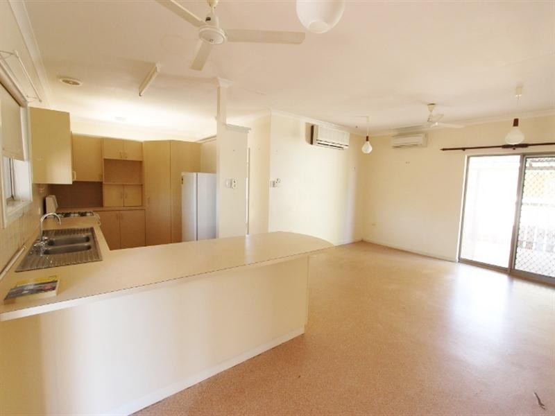 12 Church Way, Baynton WA 6714