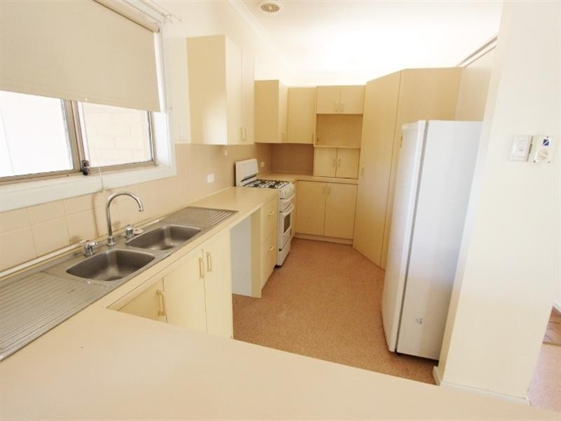 12 Church Way, Baynton WA 6714