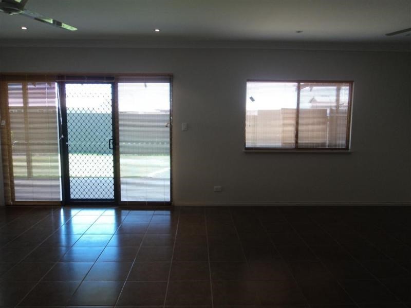 13 Yirrawarri Street, Baynton WA 6714