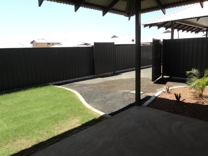 13 Yirrawarri Street, Baynton WA 6714